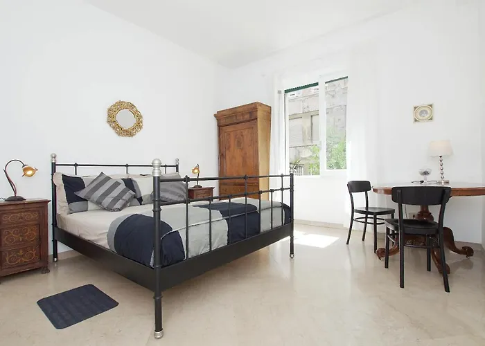 Janus Bed & Breakfast *